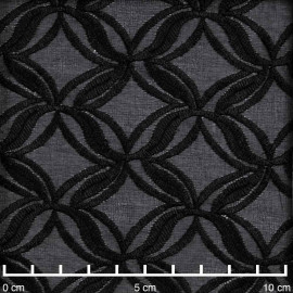 Tissu dentelle noir à motif fleurs entrelacées | Pretty Mercerie | mercerie en ligne
