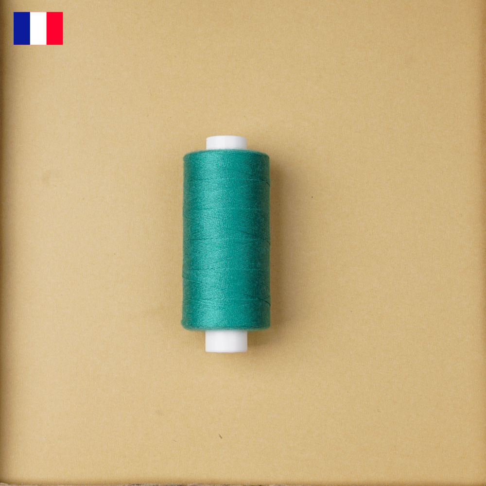 Fil à coudre vert émeraude haute ténacité 500 m | fabrication française | Pretty Mercerie | Mercerie en ligne