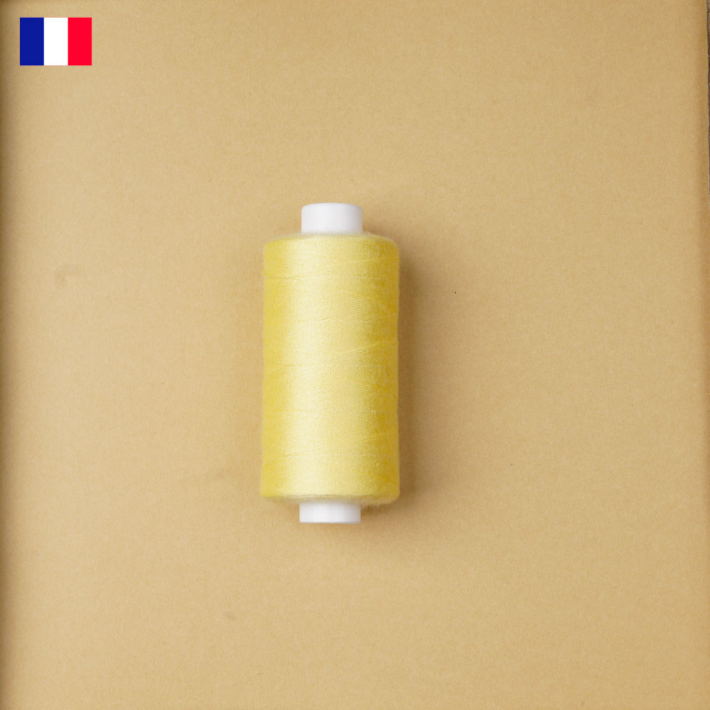 Fil à coudre jaune pastel ténacité 500 m | fabrication française | pretty Mercerie | Mercerie en ligne