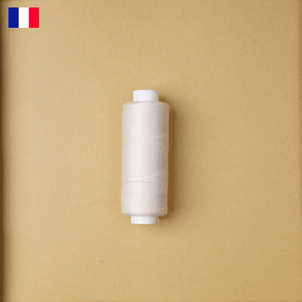 Fil à coudre blanc cassé ténacité 500 m | fabrication française | pretty Mercerie | Mercerie en ligne