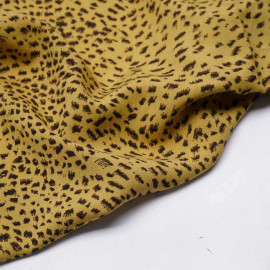Tissu viscose moutarde à motif léopard chocolat et noir | Pretty mercerie | mercerie en ligne