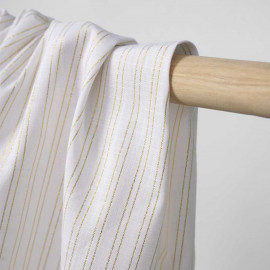 Tissu coton blanc cassé à motif rayures dorées | pretty mercerie | mercerie en ligne