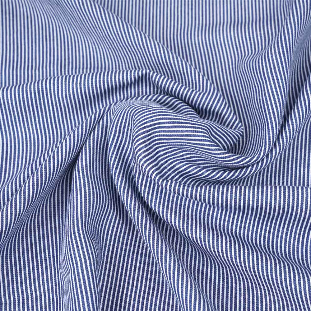 Tissu coton et Tencel bleu marine à motif tissés fines rayures blanches | pretty mercerie | mercerie en ligne