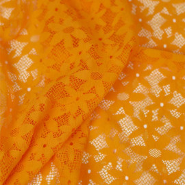 Tissu dentelle stretch à motif Marguerite mimosa