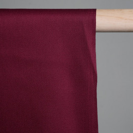 Tissu gabardine poly-coton beaujolais x 10cm  Pretty Mercerie -Mercerie en ligne 